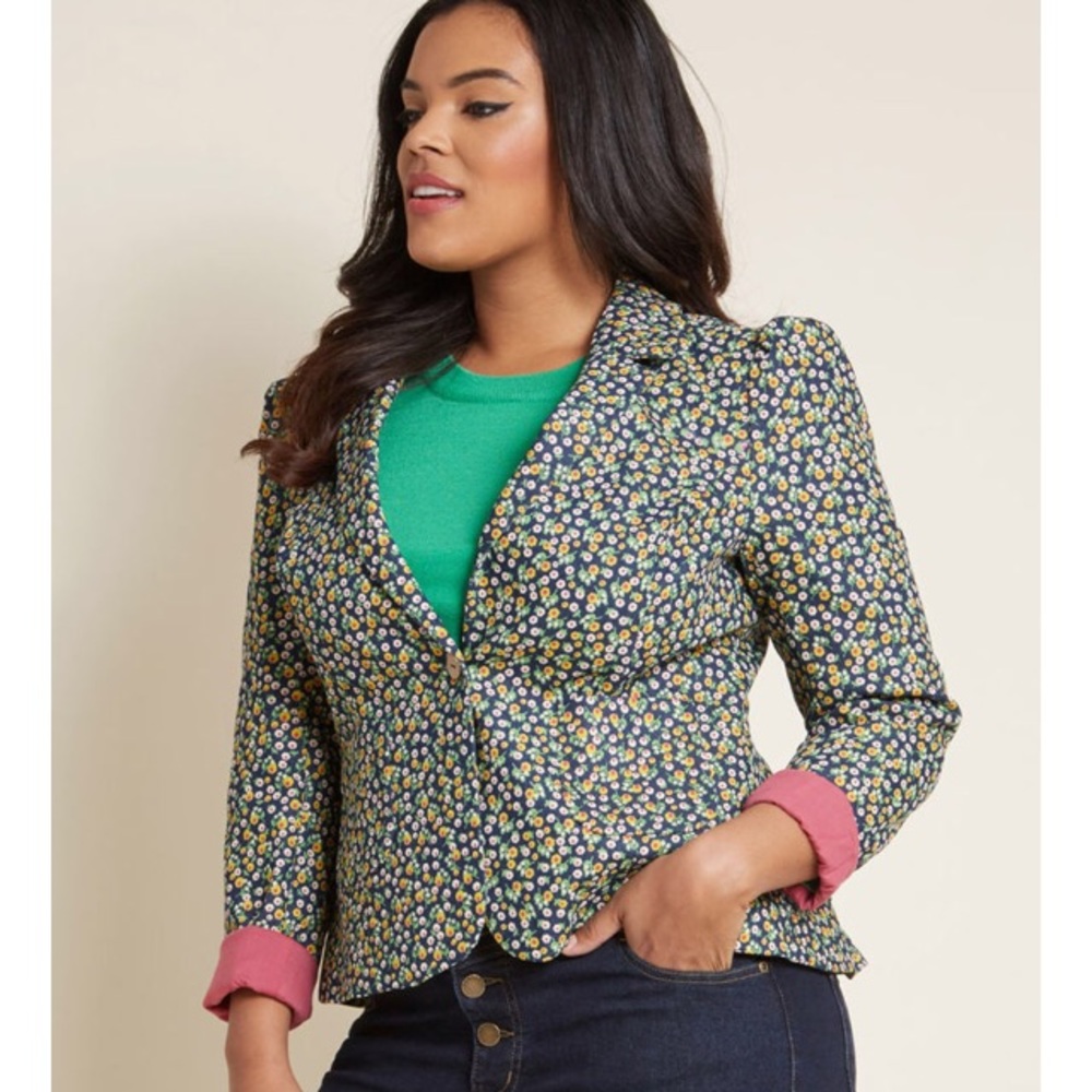 Stargazing Splendor Blazer In Floral Chambray